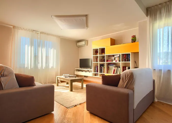Villa Giovanna con terrazza panoramica, Jacuzzi e sauna